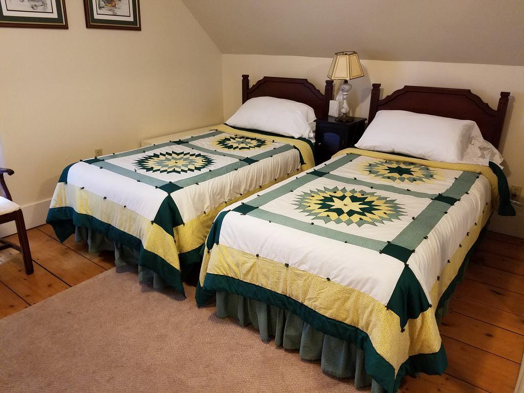 1860 House Inn And Rental Home Essex Esterno foto