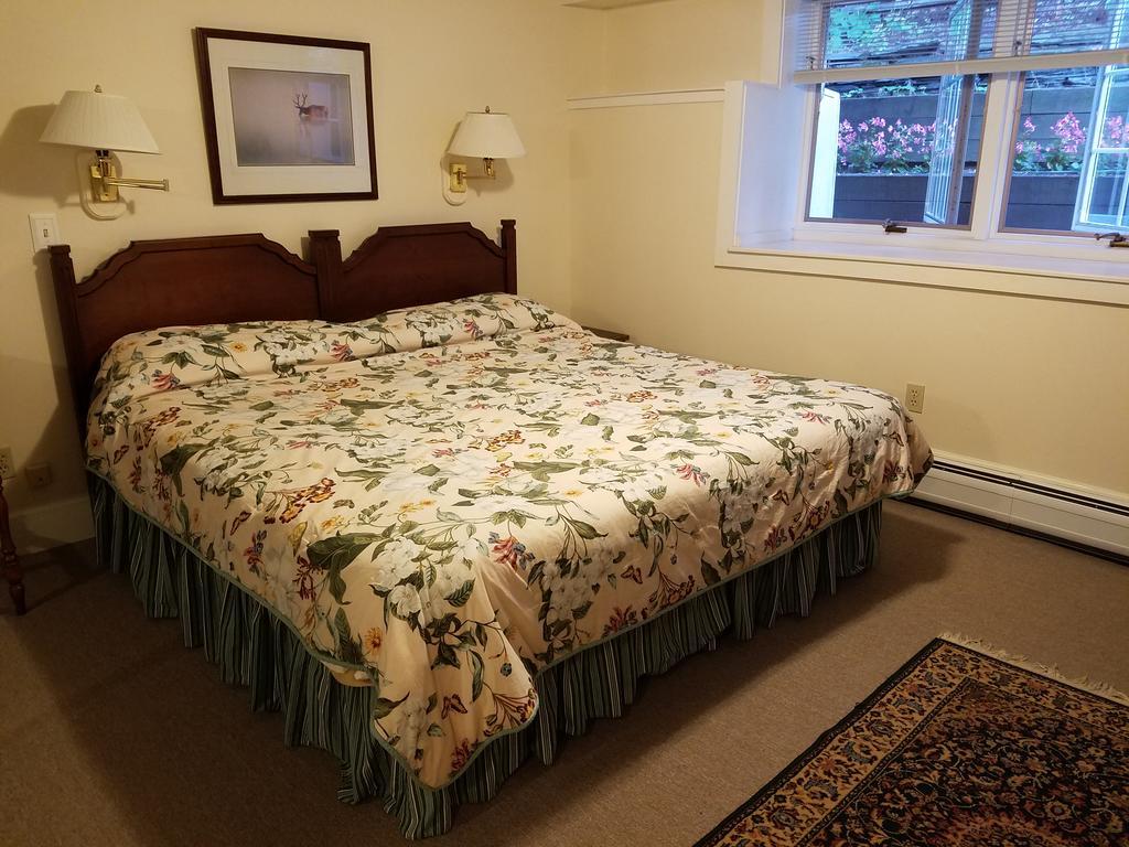 1860 House Inn And Rental Home Essex Esterno foto