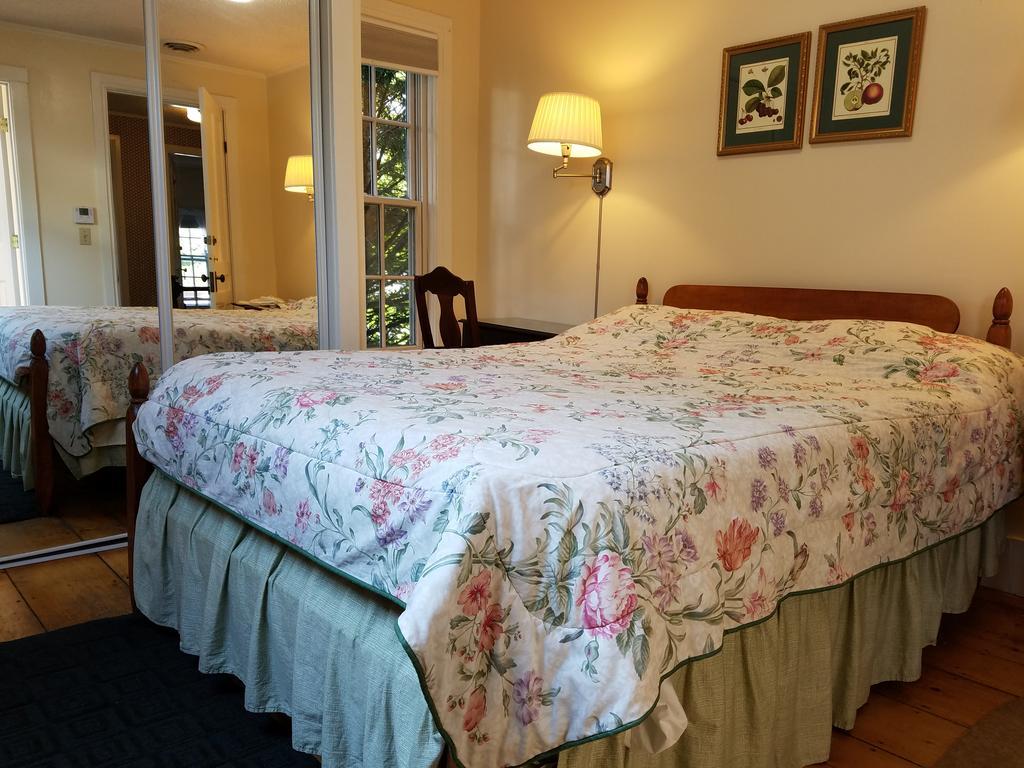 1860 House Inn And Rental Home Essex Esterno foto